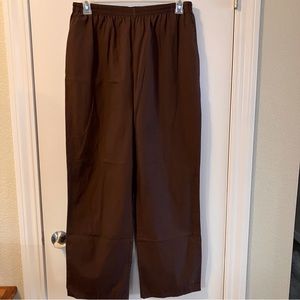 Cherokee workwear scrub pants. Elastic waist. Size L. Chocolate Brown